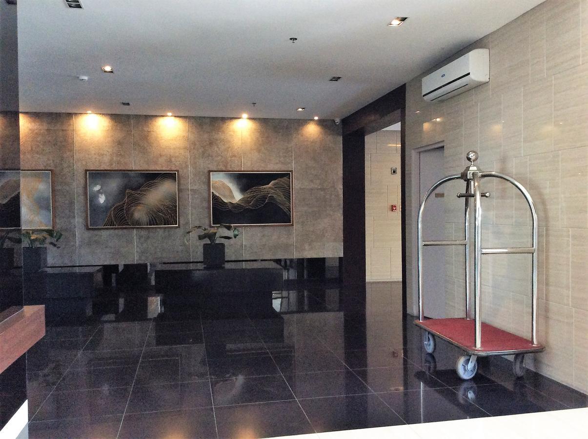 Wind Residence Condo - Tagaytay By Jaderooms Tagaytay City Exteriör bild